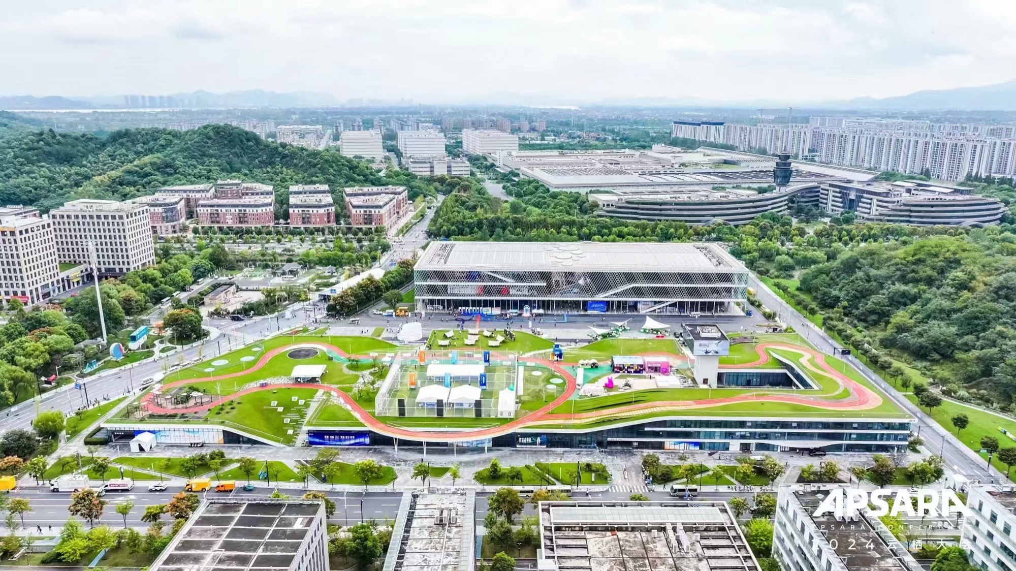 杭州云栖大会云栖小镇会场全景